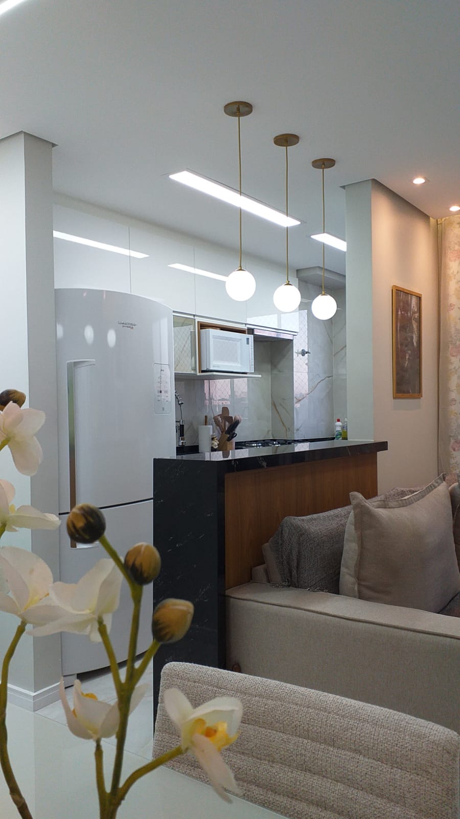 Ambiente integrado com marcenaria
